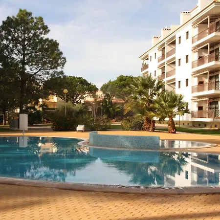 O Pinheiro - Hannah Apartment Olhos de Agua (Albufeira)