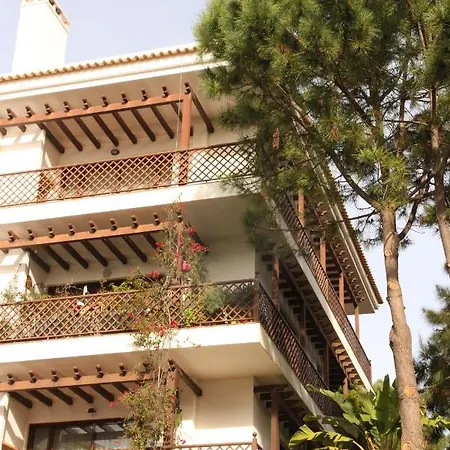 O Pinheiro - Hannah *