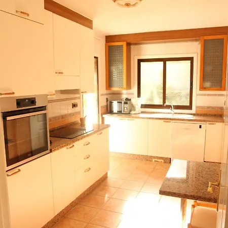 O Pinheiro - Hannah Apartment Olhos de Agua (Albufeira)