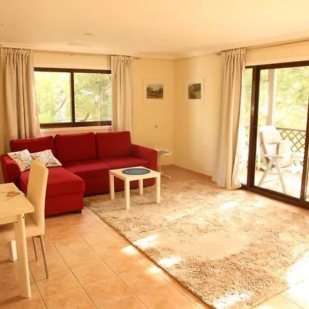 O Pinheiro - Hannah Apartment Olhos de Agua (Albufeira)